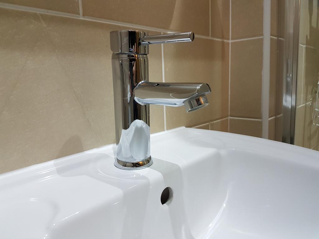 The Lion Hotel Brewood Екстер'єр фото